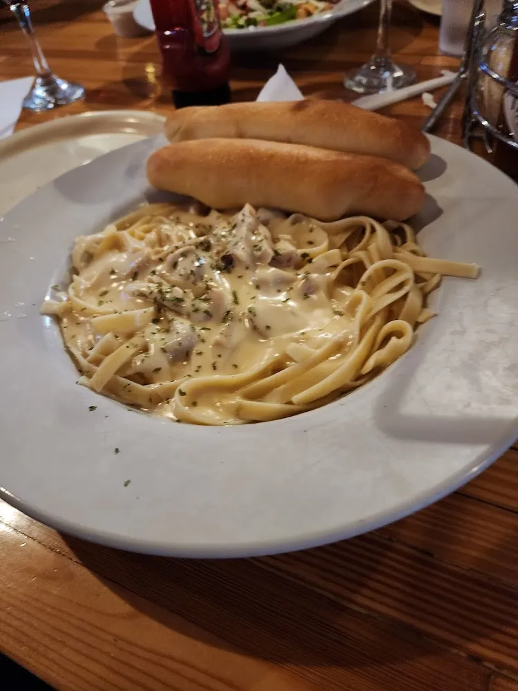 Fettuccine Alfredo